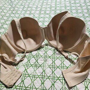 Avenue Body Molded Contour Cup Underwire Bra 42DDD NudeExcellent Pre-owned Con